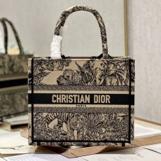 Christian Dior Shopping Bags